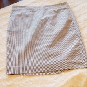 The limited stripped skirt like new